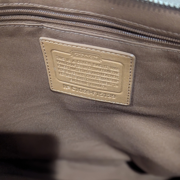 Coach purse - Picture 4 of 4